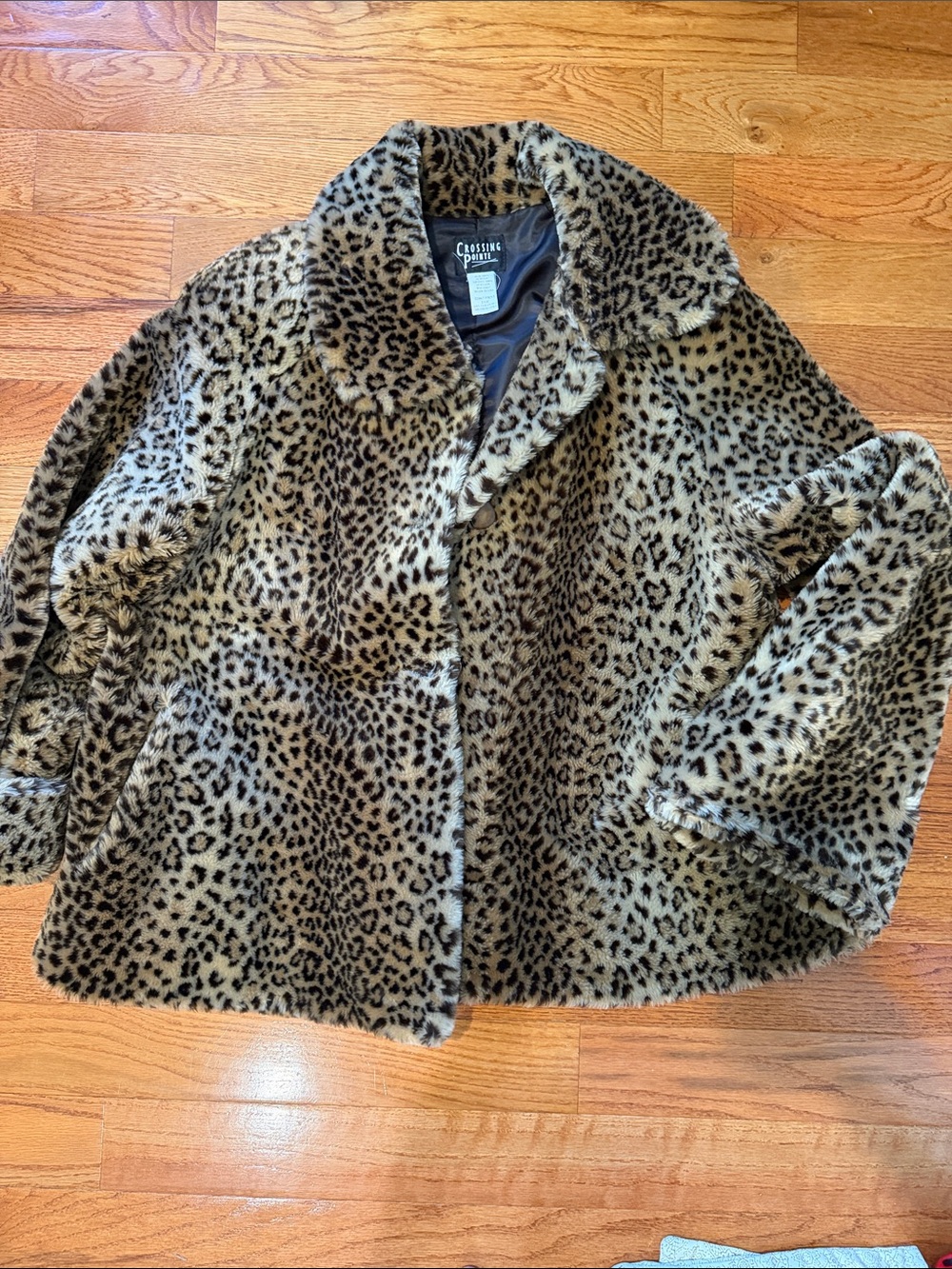 Vintage Crossing Pointe Leopard Faux Fur Jacket - Taupe & Black